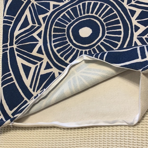 Cali Time Accent Pillow cover - Picture 5 of 5